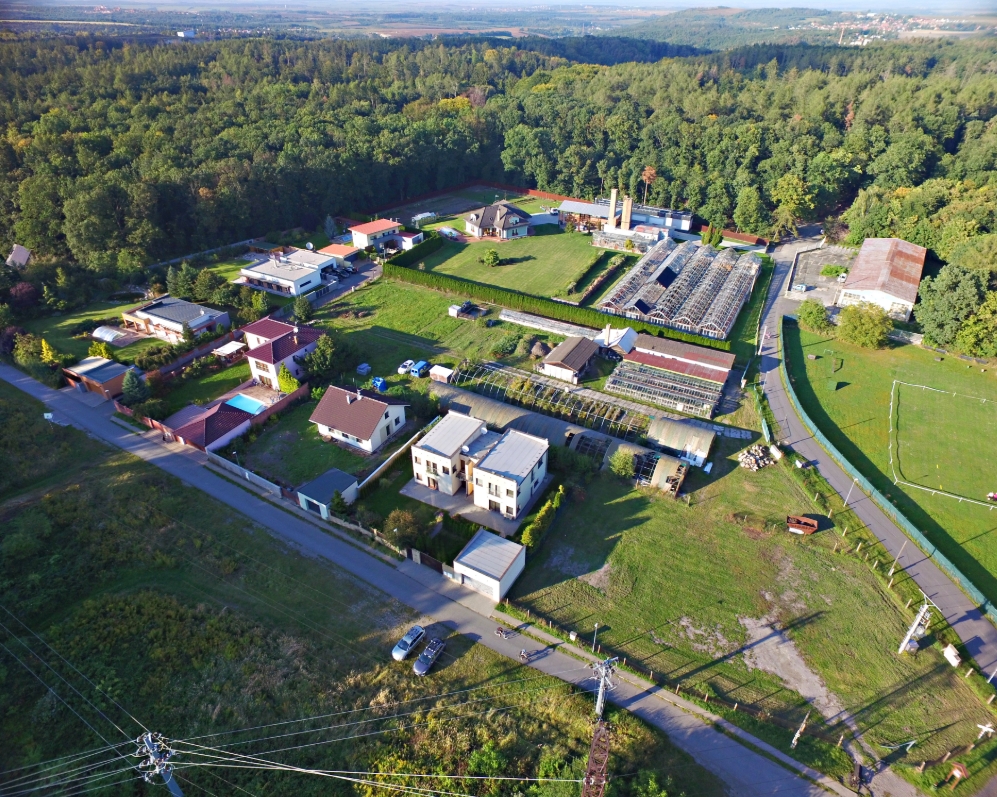 PRODÁNO - stavební pozemek, Na Cimrmanském, Kladno ................................................... Od pana Kotíka naprostá spolehlivost, dodržování termínů, vysvětlení všech kroků a nakonec nadstandardní pomoc, když jsem spletl číslo účtu. Jiří Čížek